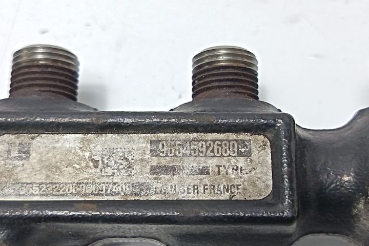 Rampa injectoare  1.6 TDCI 9654592680 Ford Focus a 2-a generatie