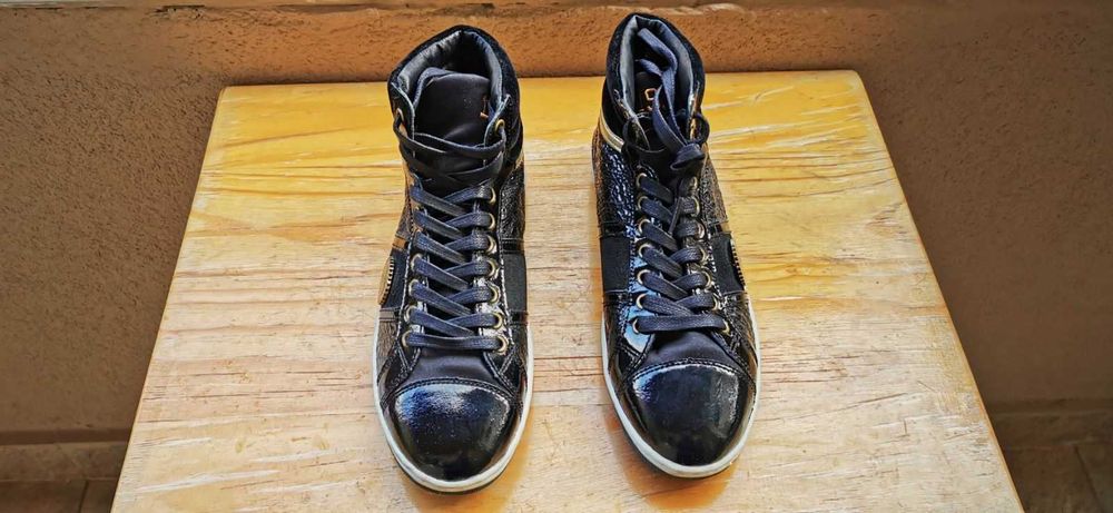 Оригинални маркови дамски сникърси 1932 By SERAFINI - 37 номер