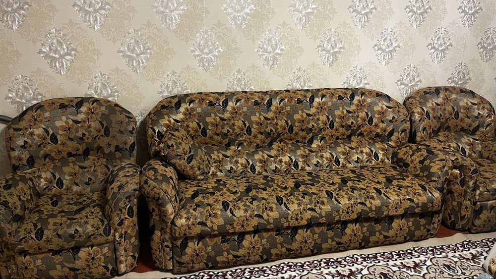 Диван для гостины