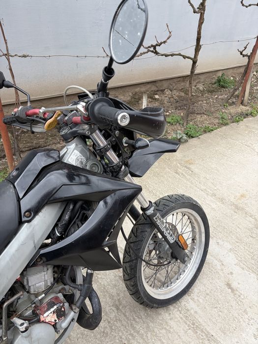 Super moto 49cm2 inmatriculata cu asigurare ITP