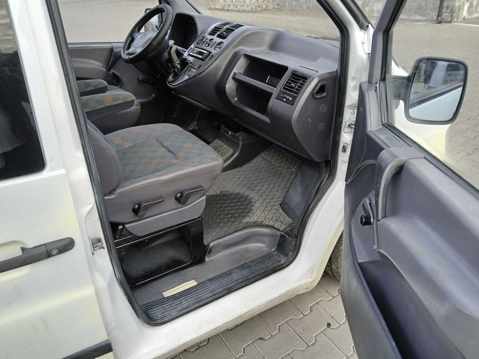Mercedes Vito 8+1 2003