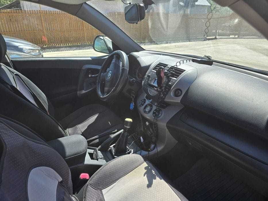 Toyota RAV4 2006 de vanzare