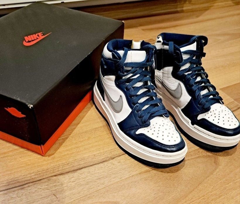 Adidasi Nike Jordan, Ghete