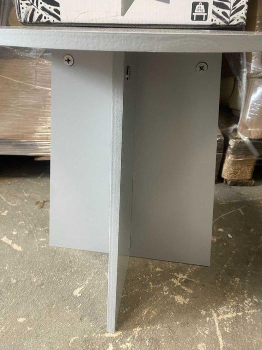 Странична маса  Beistelltisch