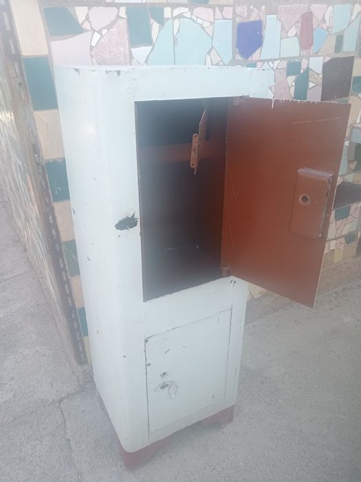 Сейфы для хронения.