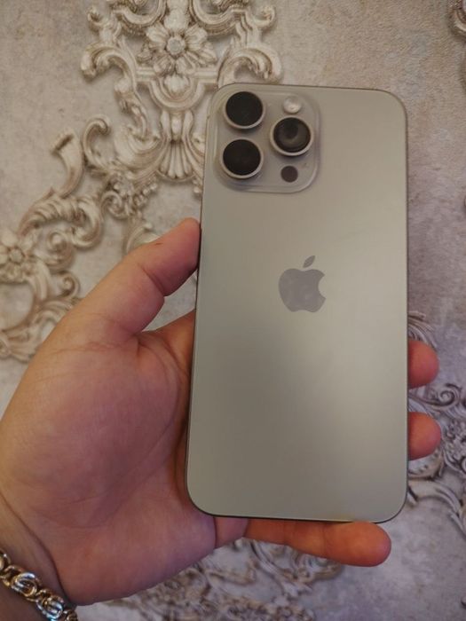 Ayfon 15 pro max 256 gb