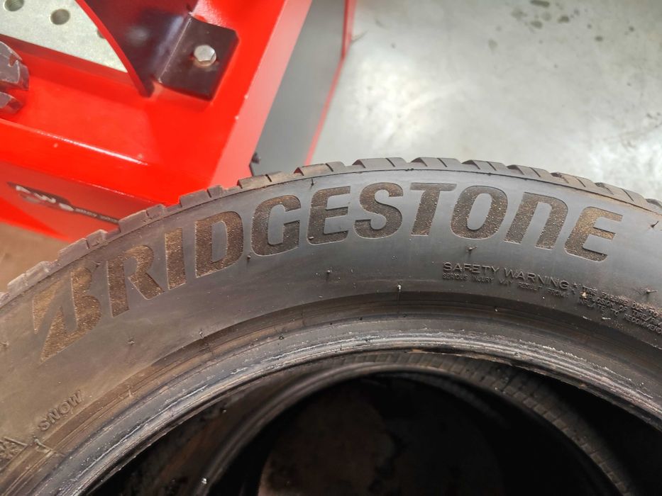 4бр. зимни гуми 235/55/19-255/50/19 Brodgestone спорт пакет