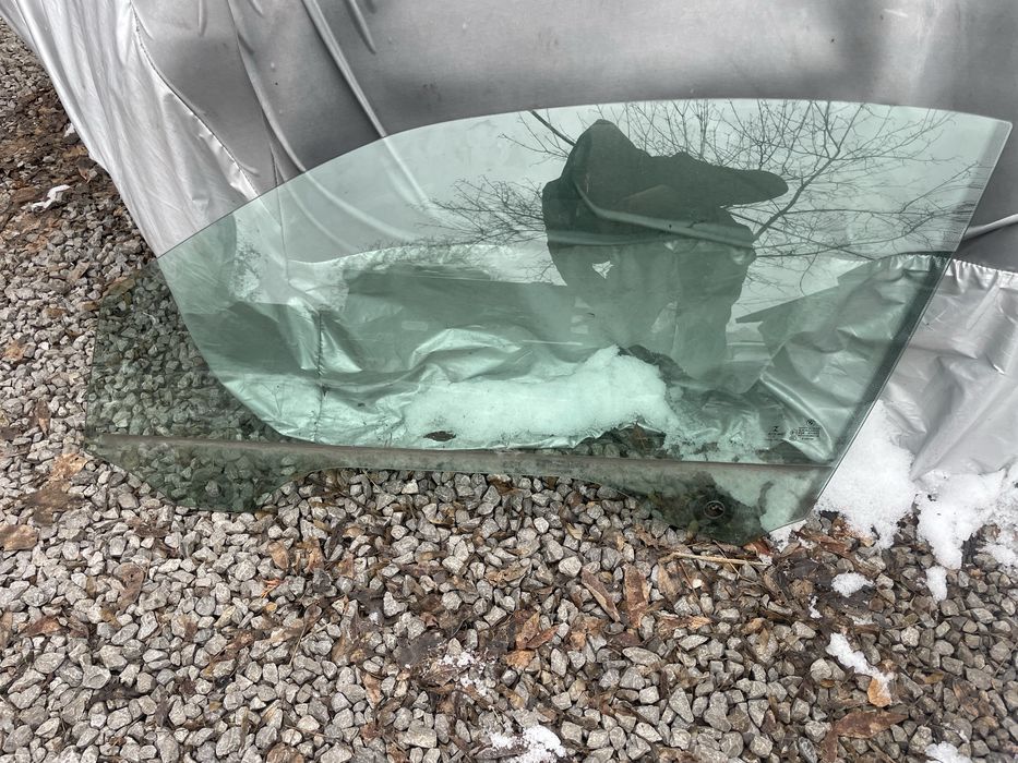 Стъкло предно ляво за BMW M2 Coupe