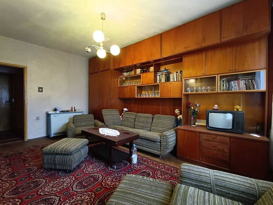 Продава се Многостаен апартамент в Горна Оряховица - 104 кв.м за 689 €/кв.м - Снимка #1