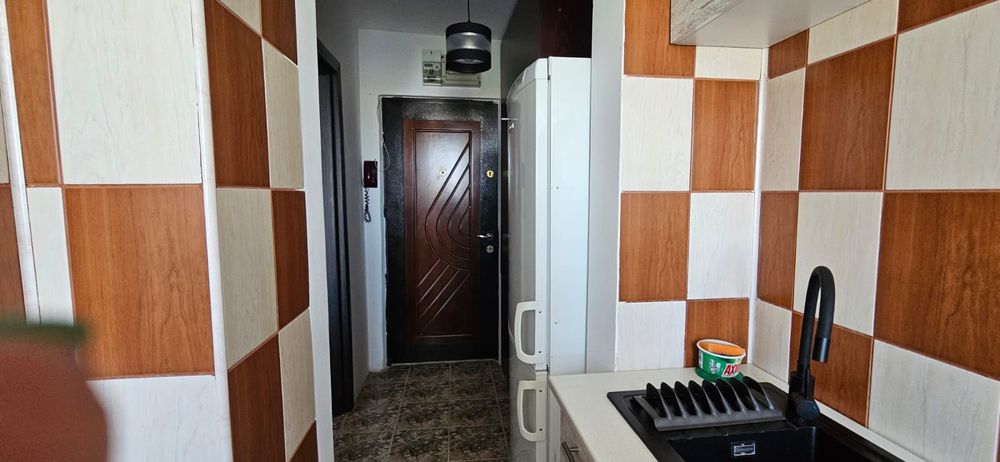 De închiriat apartament 2 camere