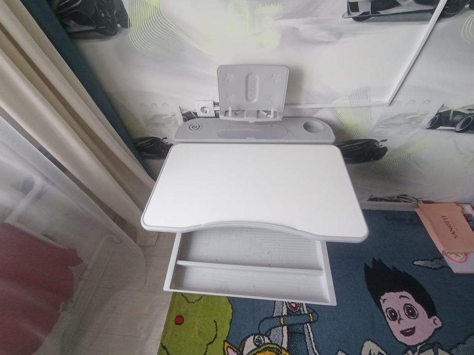 Продам детский стол