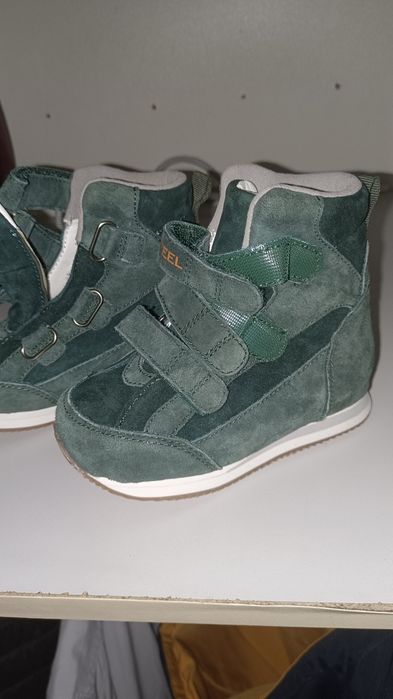 Ортопедические кроссовки