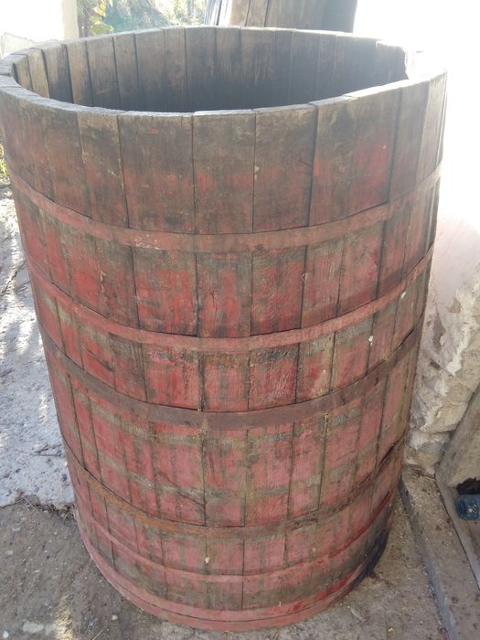 Putina din lemn 1000l