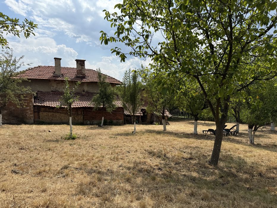 Продавам къща, с. Усойка