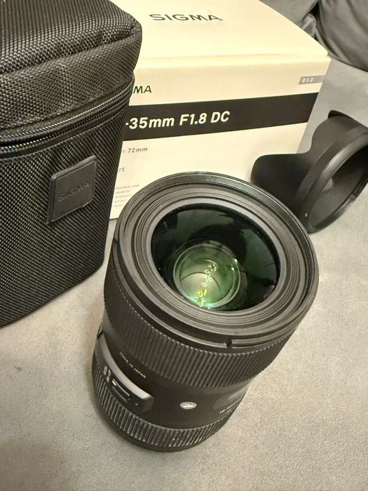 Obiectiv Sigma 18-35 mm F1.8 DC montura  Nikon F
