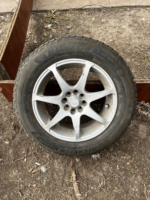 Продам диски с шинами на 15