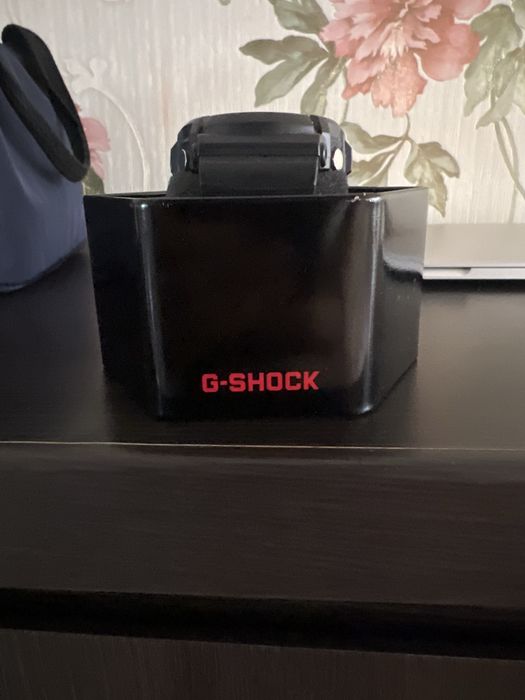 Casio G-SHOCK GA-200 часы