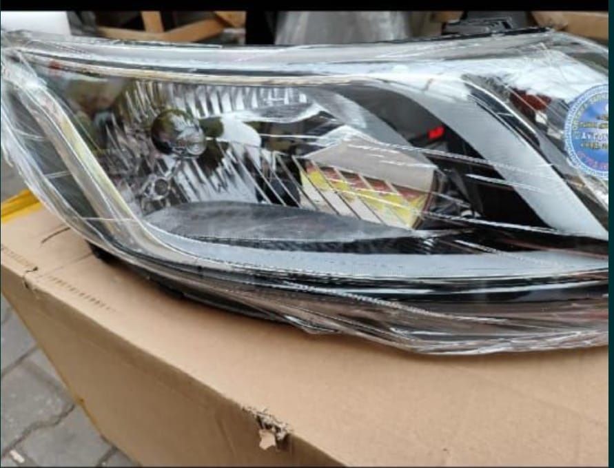 Кия Рио доресталинг фара