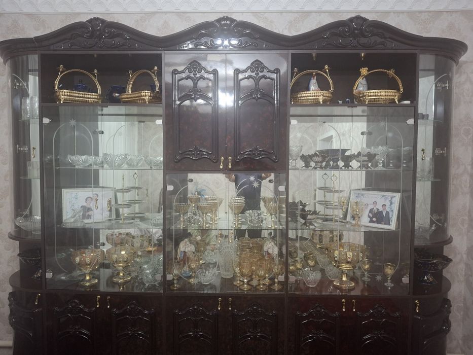 Продаётся стенка ламинат