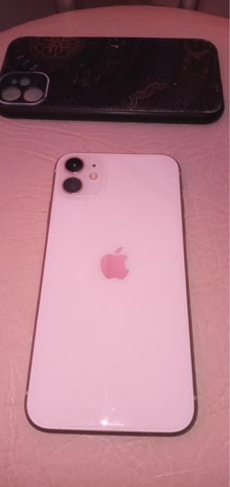 Айфон 11 срочно продоеться