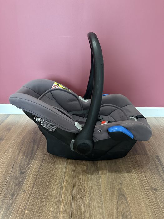 Продам автолюльку (до года)