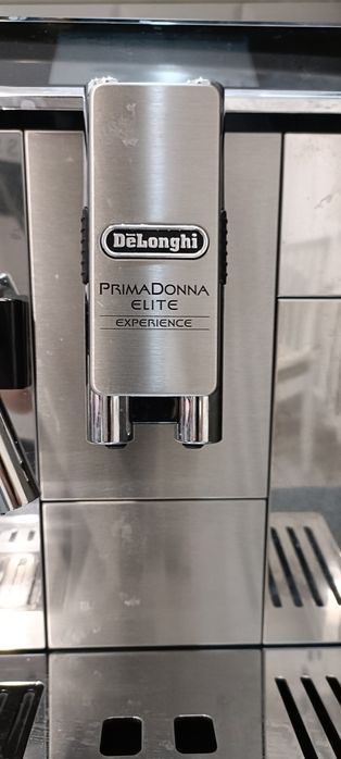 Продается кофемашина Delonghi