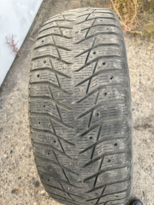 Продам зимние шины R18