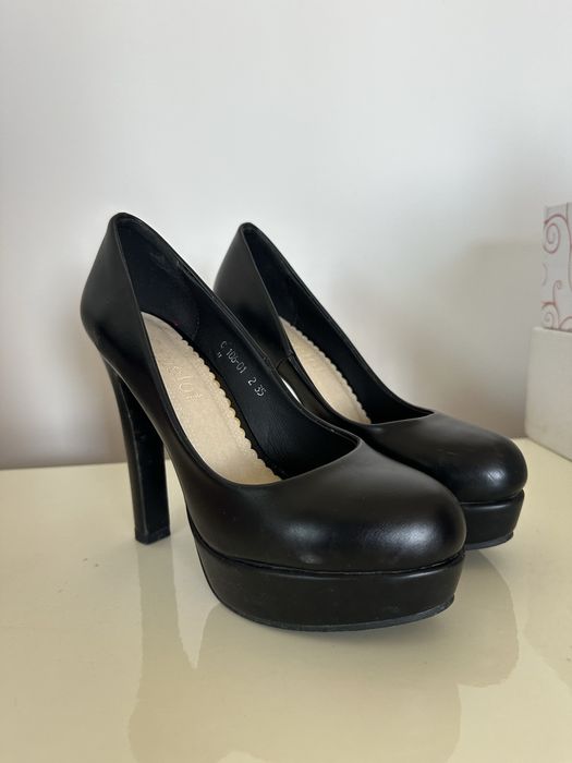 Туфли на каблуках, ботинка весенняя