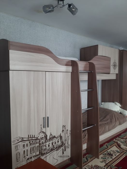 Продам  срочно детский кровать