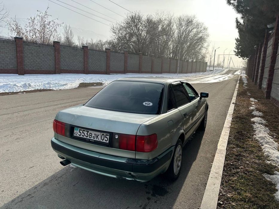 Продам ауди B4 1992 года