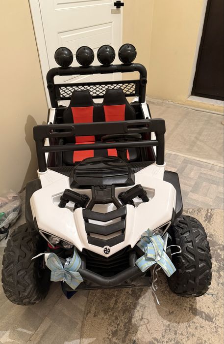 Электромашинка почти новый