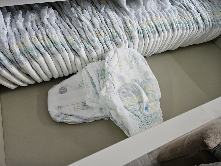 Pampers premium care nr 4 chilotel