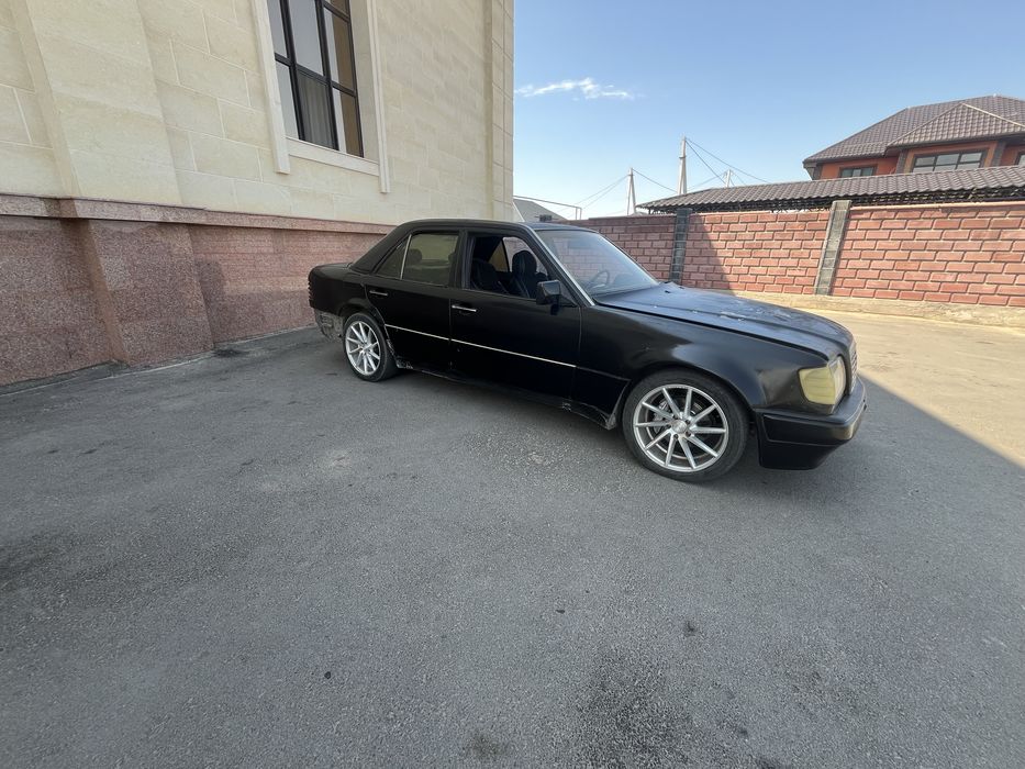 Mersedes Benz w124