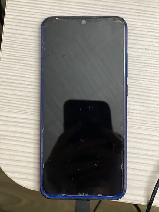 Продам на запчасти Redmi телефон