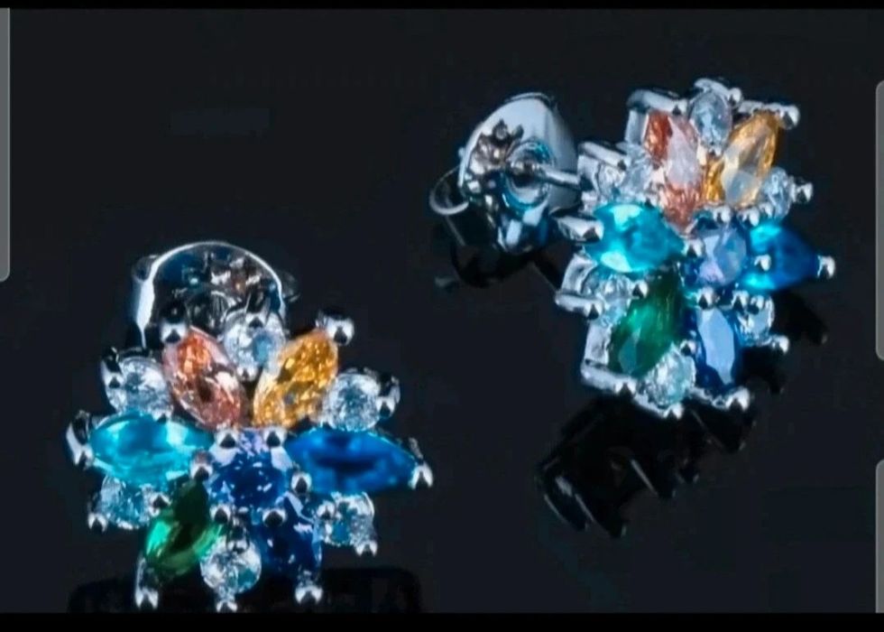 Cercei damă noi finuți din argint ștantati 925