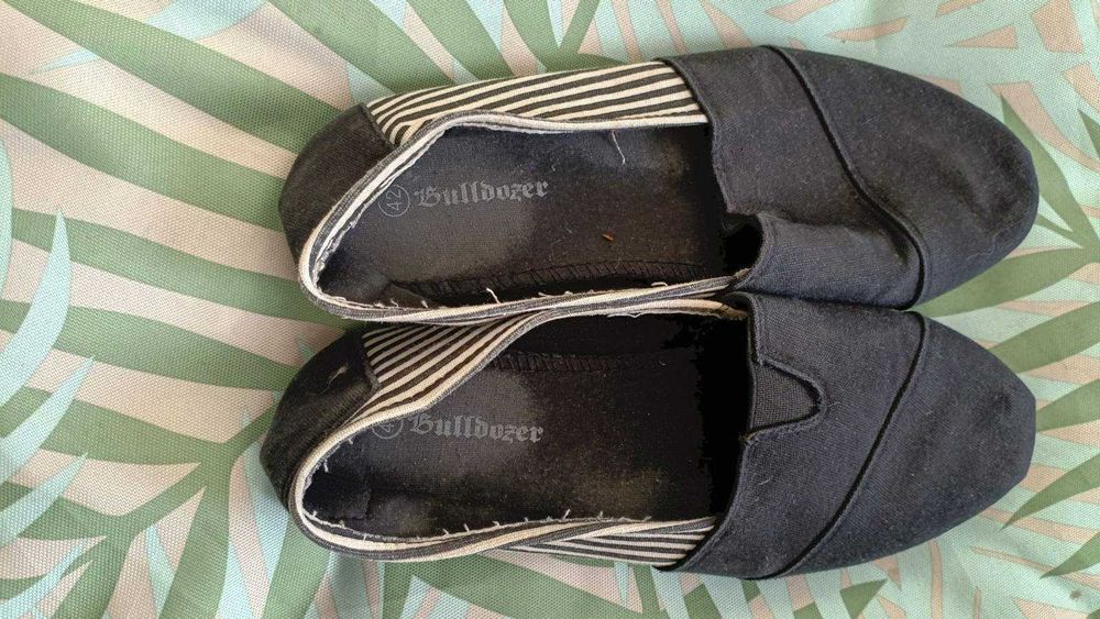 Два чифта унисекс еспадрили, 42 номер, 27 см. стелка