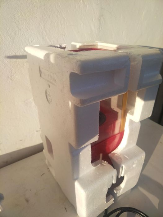 Нова мини ретро машина за пуканки
Кухненски мини уред за приготвяне на