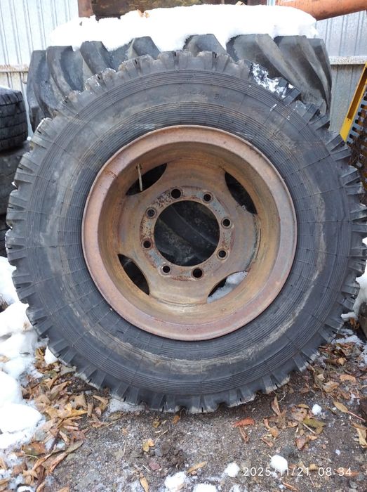 Резина с диском на ЗИЛ 130