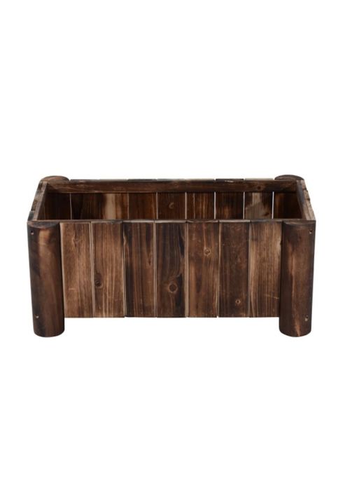 Jardiniere perfecte pentru a decora gradina sau curtea dumneavoastra