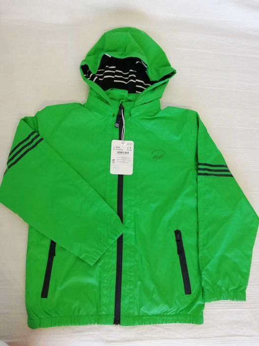 НОВО детско яке Mayoral за 9 години.