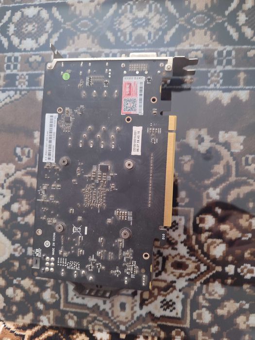Продам видео карту 1050ti