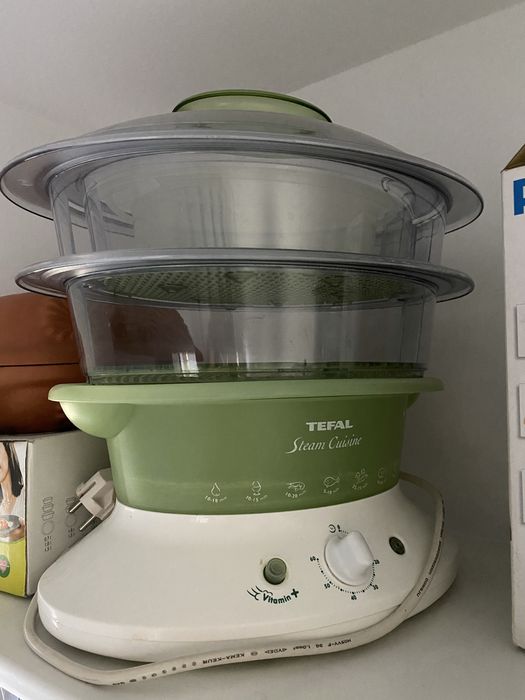 Aparat de gatit cu abur