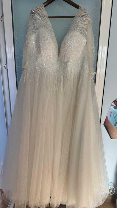 Vand Rochie Mireasa
