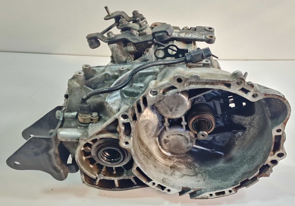 Скоростна Кутия Скорости Kia Carens 3 2.0 CRDI M5GF2 DDC 2WD 2006-2013