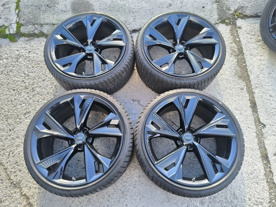 22 цола джанти със зимни гуми за AUDI RS6 C8 и RS7 C8