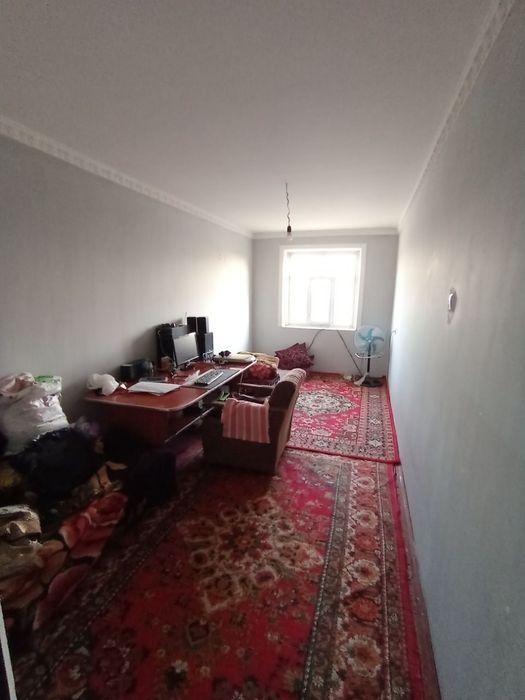 Ангрен шахрида 5/1 б да, Боботог МФЙ, Фреш магазини олдида Фреш олдида