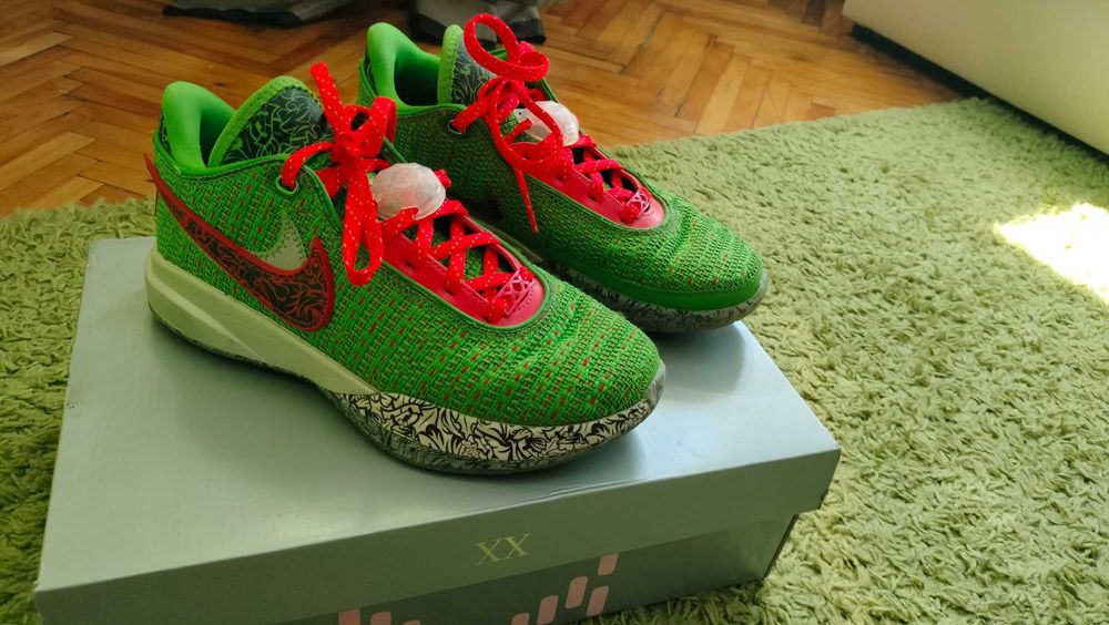 Vand adidasi Lebron XX verzi nepurtati Marimea 38.5
