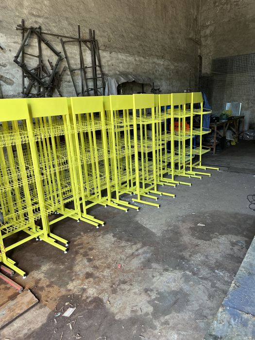 Производство стеллажей стендов витрин стойка рекламные