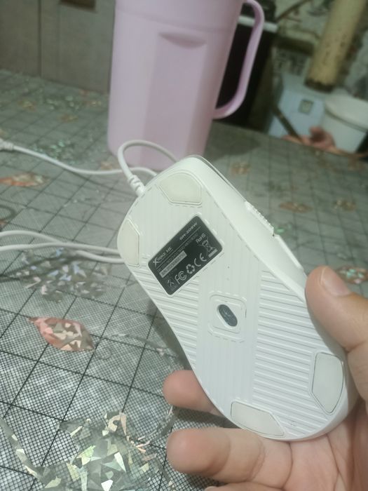 Продаю клавиатиру и мы́ш