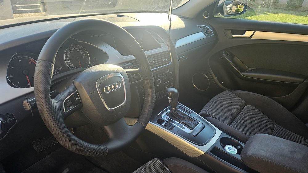 AUDI A4 2009 — imagine 2